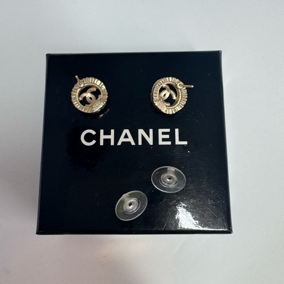 ‼️SOLD‼️ Authentic CHANEL Champagne Gold Logo Circle Earrings with Crystals - Picture 3 of 3